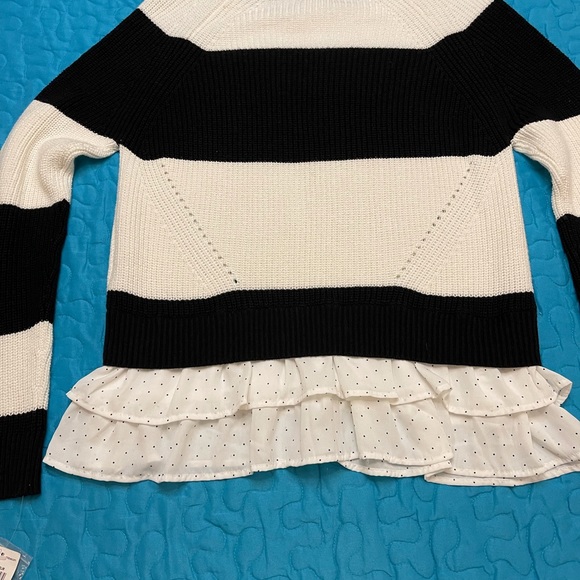 NWT Madison Jules “Layered Look” Sweater L - Picture 2 of 8